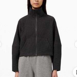 Women's Textured Cropped Black Jacket